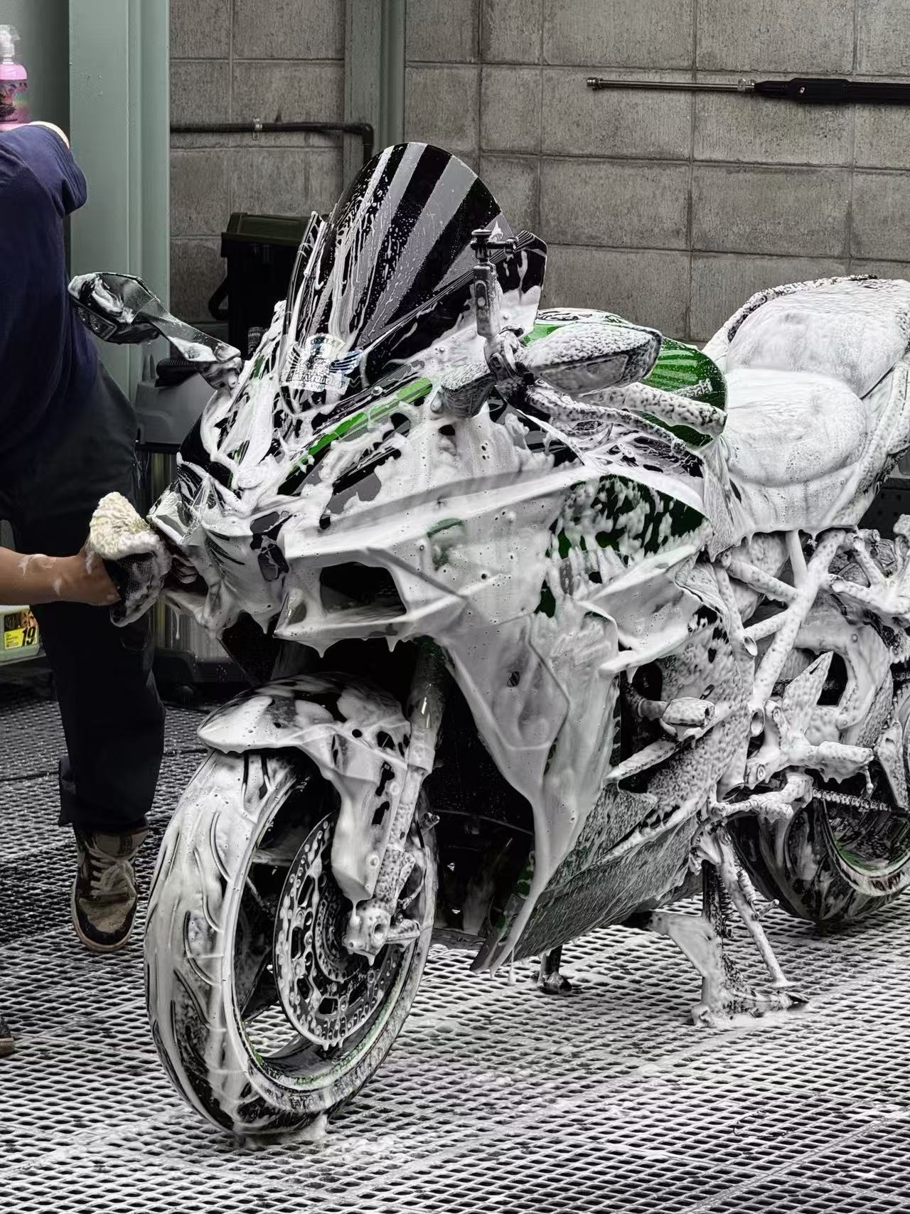 517 GARAGE bike work 2